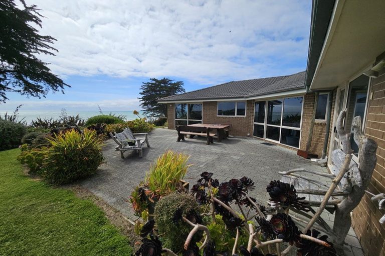 Photo of property in 506 The Nuggets Road, Ahuriri Flat, Kaka Point, 9271