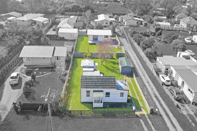 Photo of property in 45/45b Avenue Road, Foxton, 4814