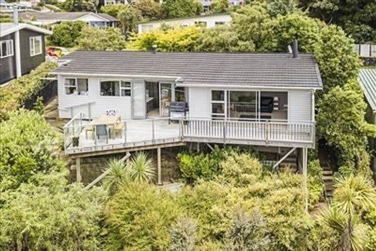 Photo of property in 31 Spinnaker Drive, Whitby, Porirua, 5024