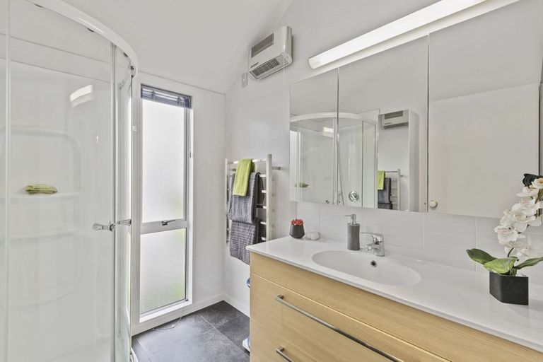 Photo of property in 8b Ravenna Street, Avonhead, Christchurch, 8042