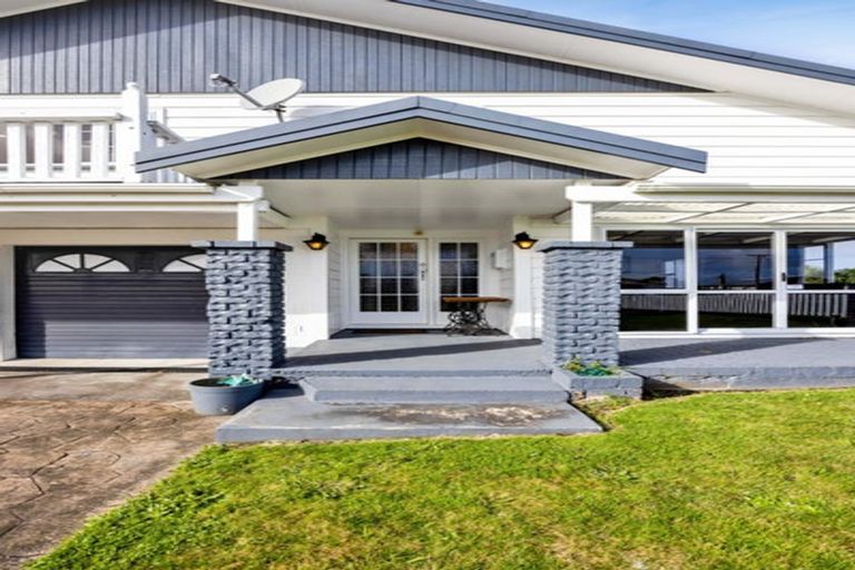 Photo of property in 36 Tawhiti Road, Hawera, 4610