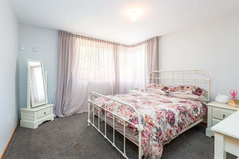 Photo of property in 2/61a Condell Avenue, Papanui, Christchurch, 8053