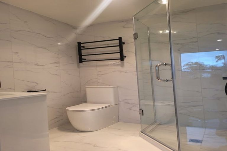 Photo of property in 6/13 Grove Lane, Pakuranga, Auckland, 2010