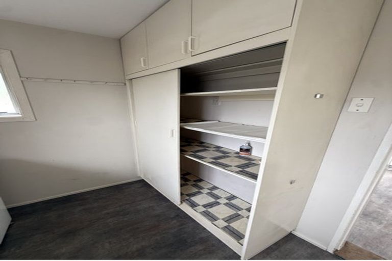 Photo of property in 8 Nyoli Street, Northcote, Christchurch, 8052