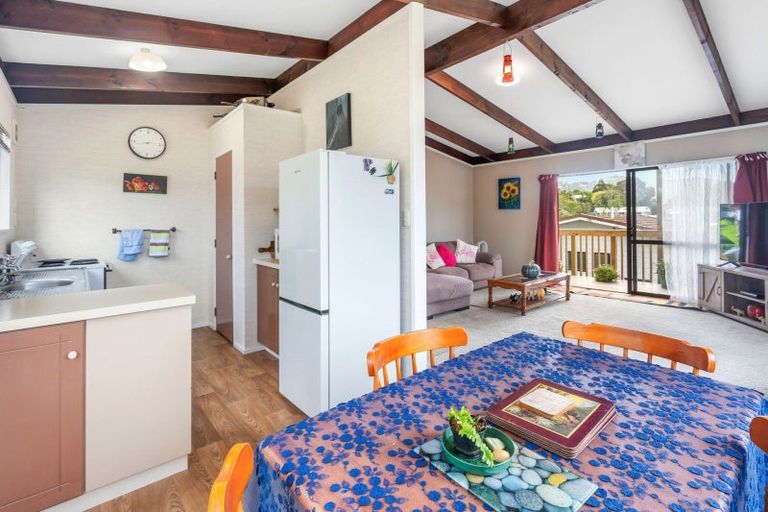 Photo of property in 7a Logan Place, Te Kamo, Whangarei, 0112