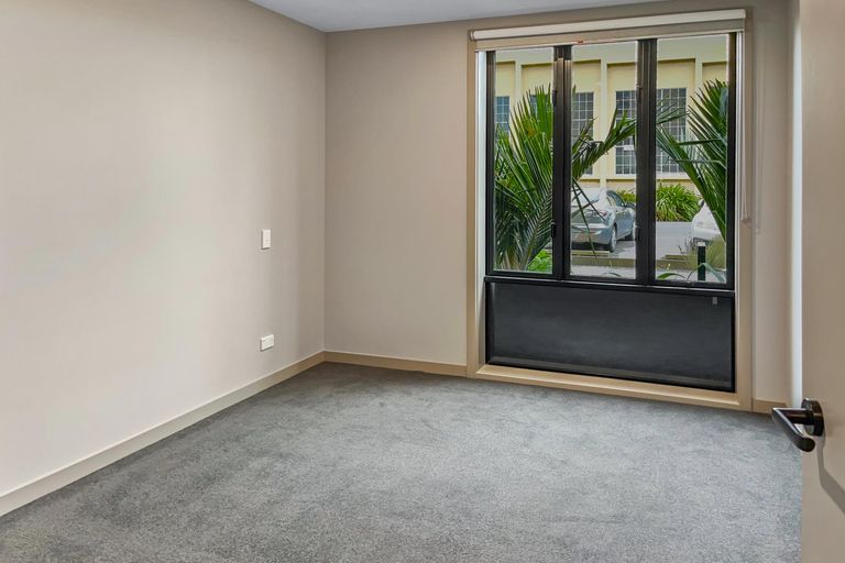 Photo of property in 104/2 Launch Road, Hobsonville, Auckland, 0616
