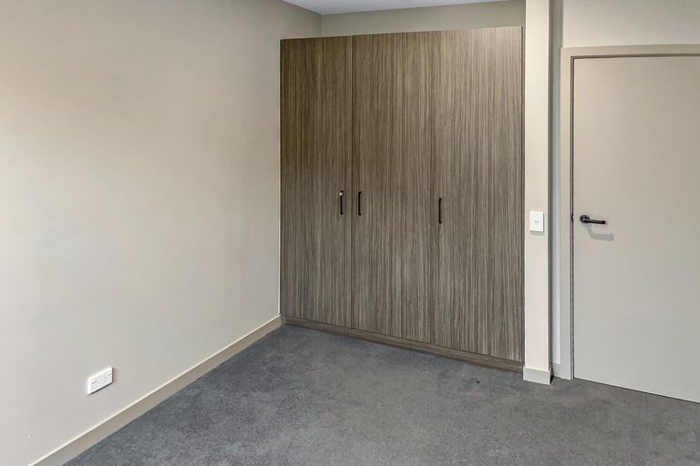 Photo of property in 104/2 Launch Road, Hobsonville, Auckland, 0616