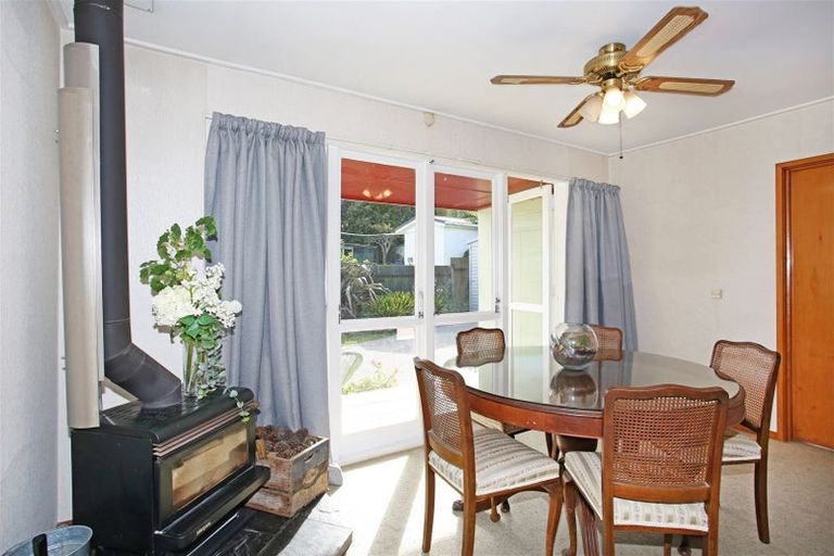 Photo of property in 13 Totara Street, Waiuku, 2123