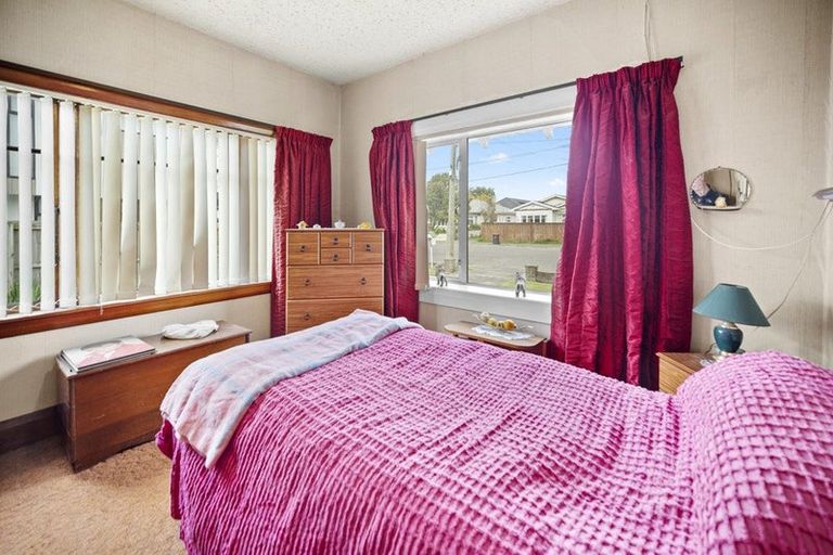 Photo of property in 111 Neville Street, Spreydon, Christchurch, 8024