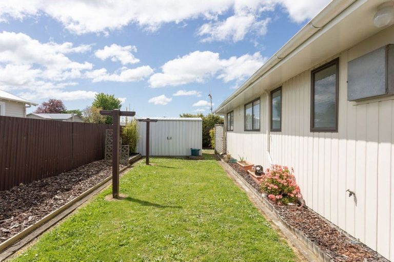 Photo of property in 28 Miller Street, Dannevirke, 4930