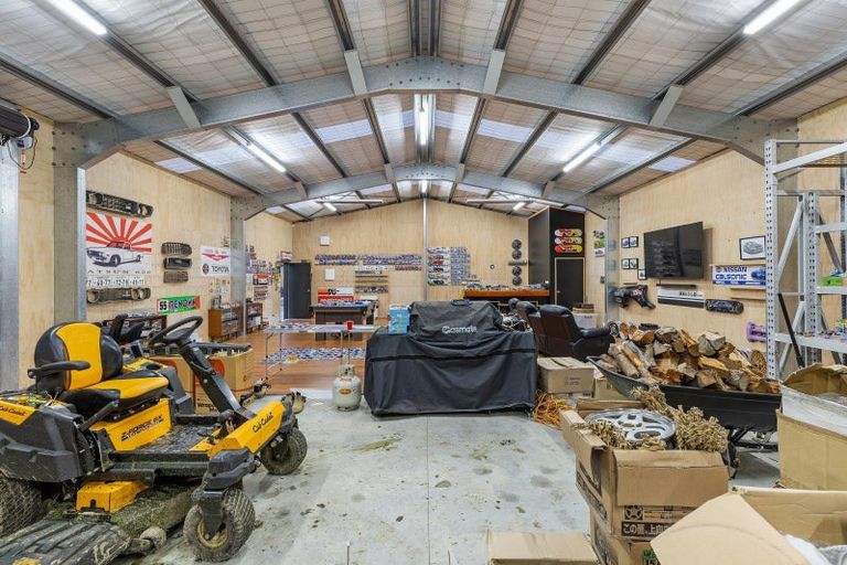Photo of property in 77 Aranui Road, Kairanga, Palmerston North, 4475