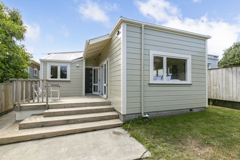 Photo of property in 90 Constable Street, Newtown, Wellington, 6021