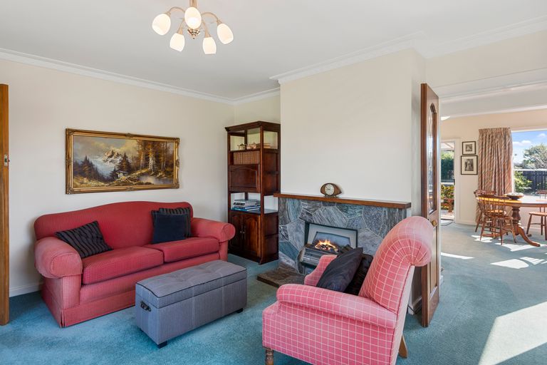 Photo of property in 88 Springs Road, Hornby, Christchurch, 8042