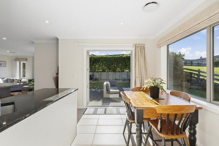 Photo of property in 88b Endeavour Drive, Whitby, Porirua, 5024