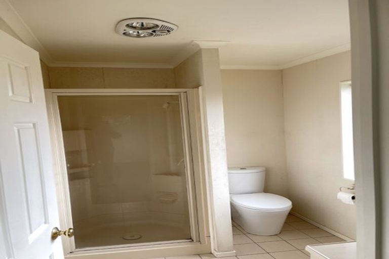 Photo of property in 138 Kilkenny Drive, East Tamaki Heights, Auckland, 2016