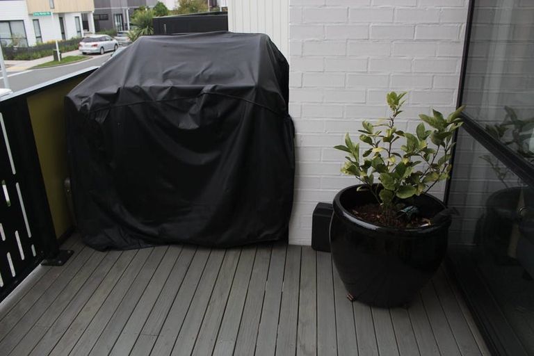 Photo of property in 3 Onekiritea Road, Hobsonville, Auckland, 0616