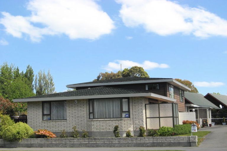 Photo of property in 55 Ambleside Drive, Burnside, Christchurch, 8053