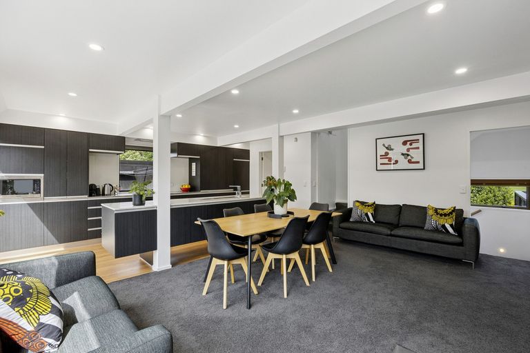 Photo of property in 18 Estuary Crescent, Fairfield, Dunedin, 9018
