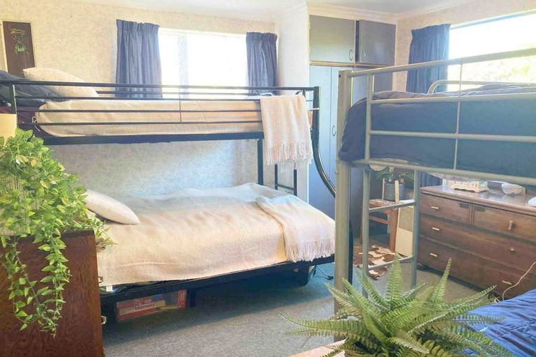 Photo of property in 13 Scotswood Street, Waikaia, 9778