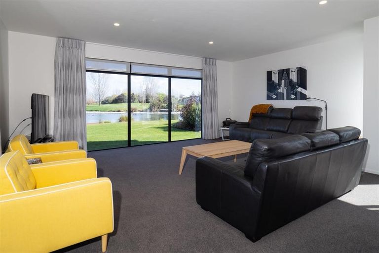 Photo of property in 9 Penbury Close, Huntingdon, Ashburton, 7774