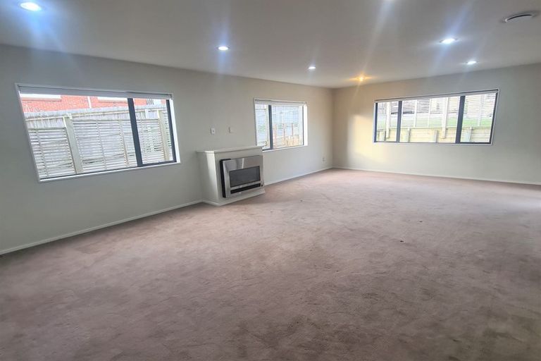 Photo of property in 21a Dallinghoe Crescent, Milford, Auckland, 0620