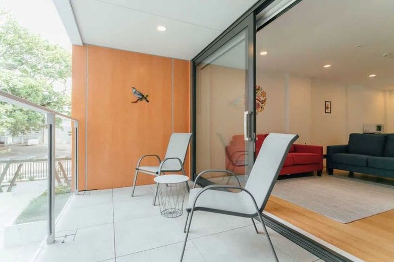 Photo of property in 10 Lion Place, Papamoa, 3118