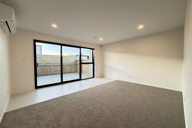 Photo of property in 19 Auranga Drive, Karaka, Papakura, 2113