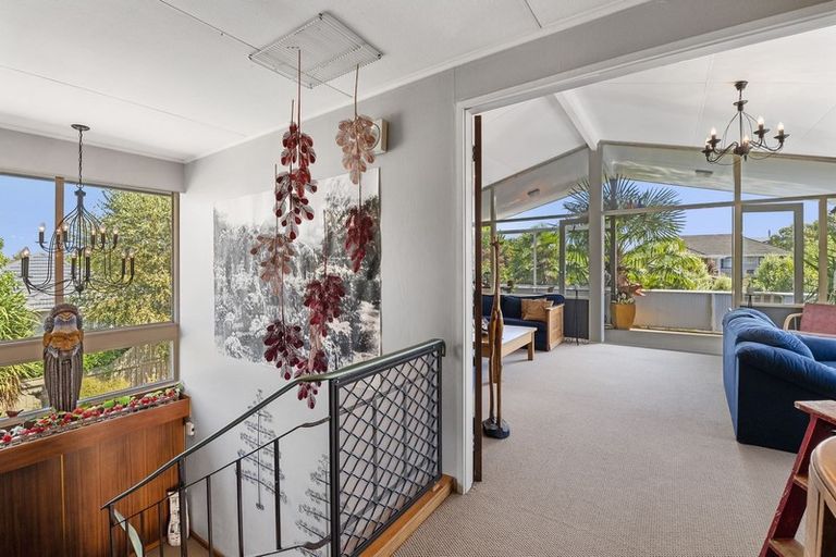 Photo of property in 355 Oxford Street, Levin, 5510