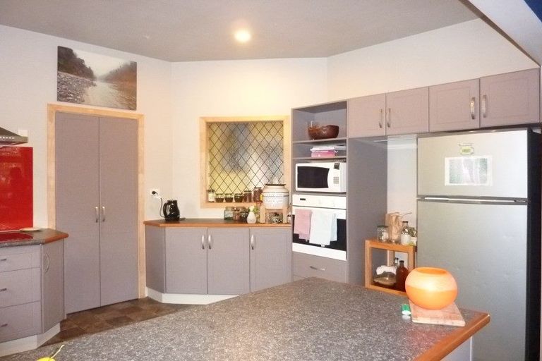 Photo of property in 84 Romilly Street, Westport, 7825