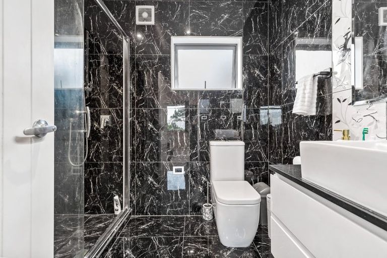 Photo of property in 223a Don Buck Road, Massey, Auckland, 0614