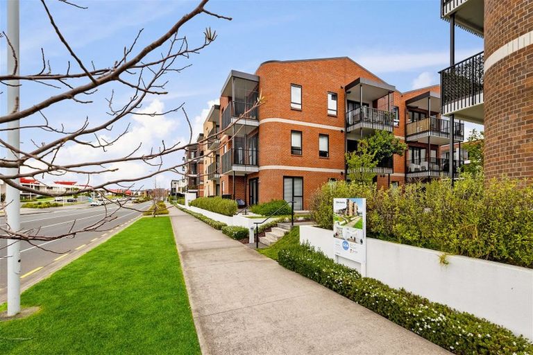 Photo of property in 105/77 Hobsonville Point Road, Hobsonville, Auckland, 0616