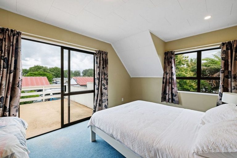 Photo of property in 116 Grey Street, Cambridge, 3434