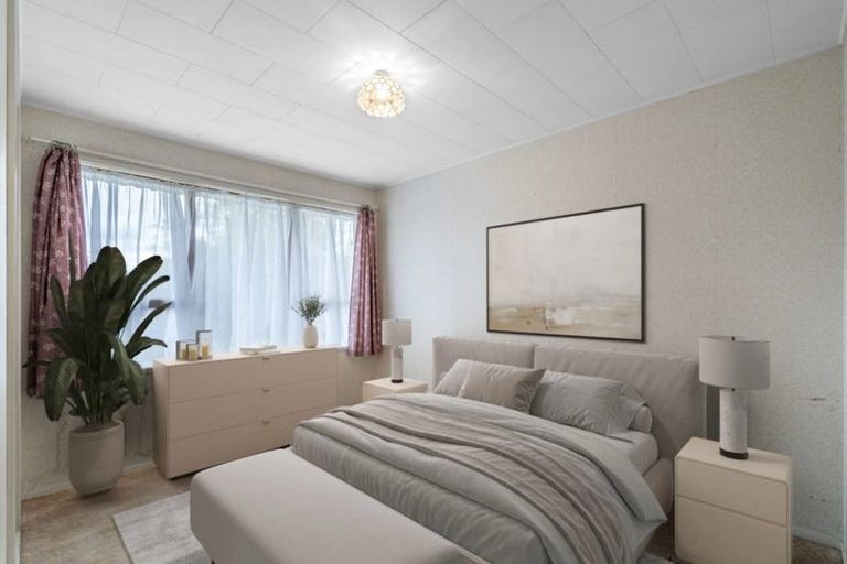 Photo of property in 3 Mcvicar Street, Tuatapere, 9620