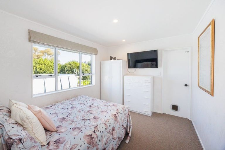 Photo of property in 33 Victoria Street, Foxton, 4814