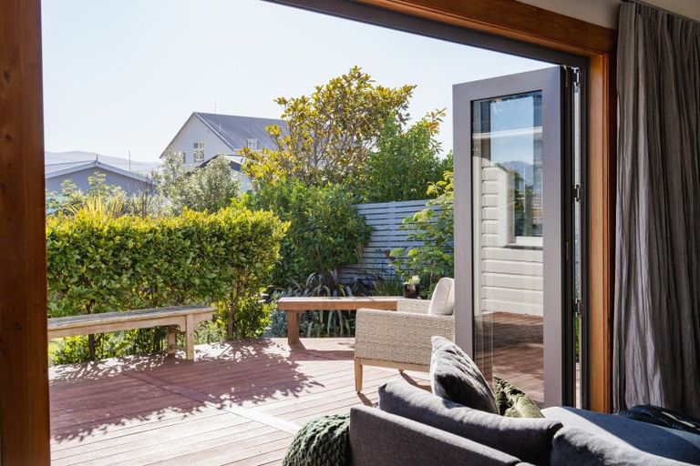 Photo of property in 180 Victoria Road, Saint Clair, Dunedin, 9012