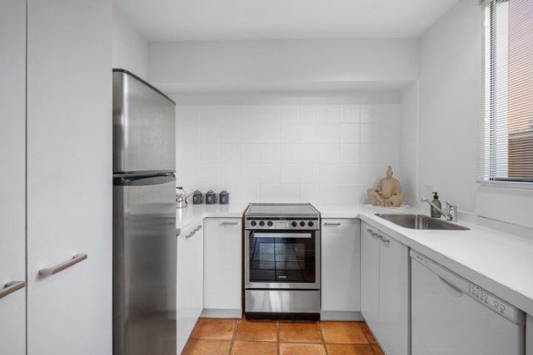 Photo of property in 10/16 Derby Street, St Albans, Christchurch, 8014