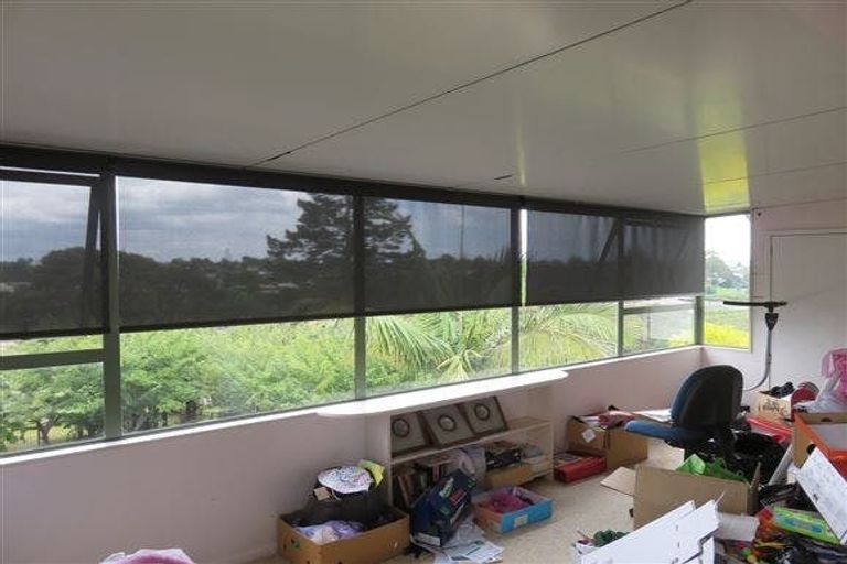 Photo of property in 163a Colwill Road, Massey, Auckland, 0614