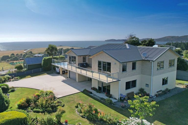 Photo of property in 11 Oakham Street, Hampden, 9410