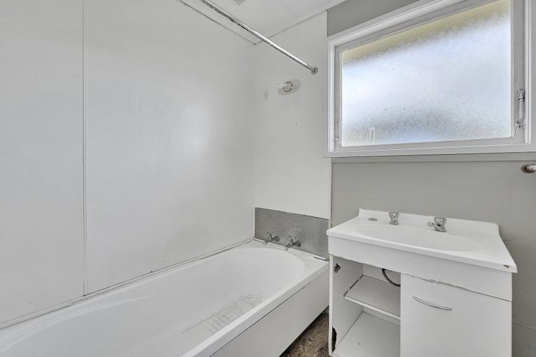 Photo of property in 85 Alison Street, Mangakakahi, Rotorua, 3015