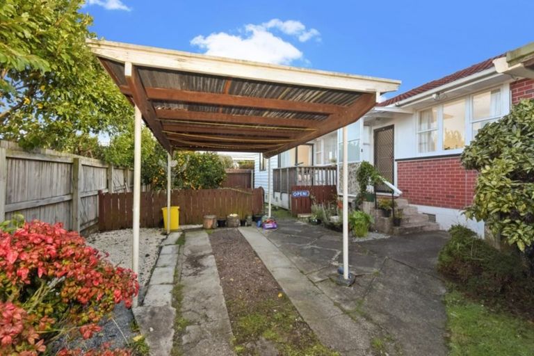 Photo of property in 3/34 Miro Street, New Lynn, Auckland, 0600