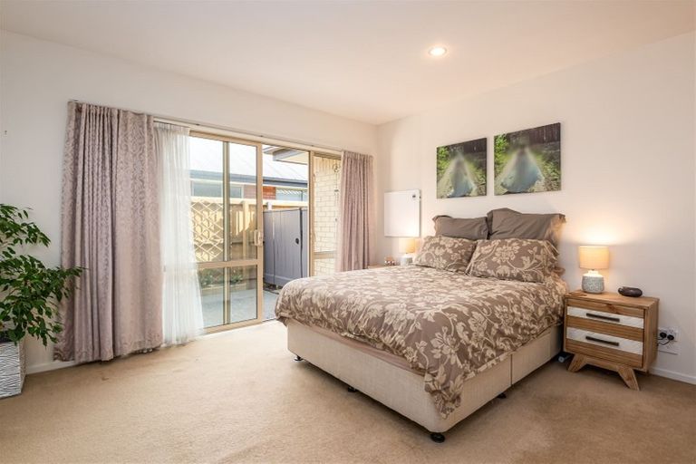 Photo of property in 1 Villi Place, Woolston, Christchurch, 8062
