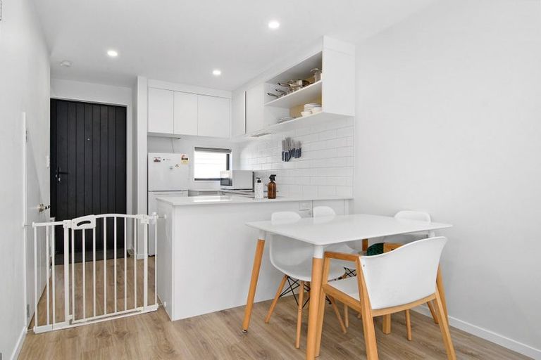 Photo of property in 60 Ivy Nola Way, Henderson, Auckland, 0612