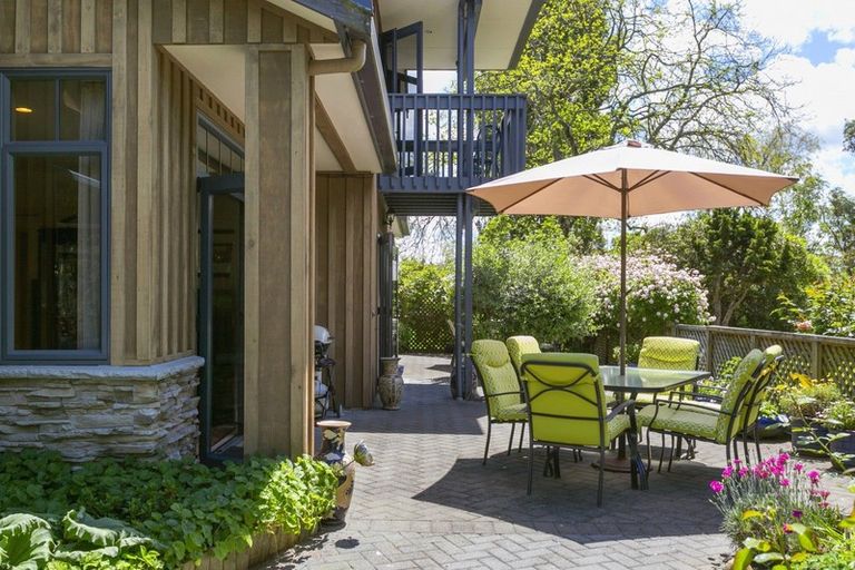 Photo of property in 2/22 Ngamotu Road, Taupo, 3330