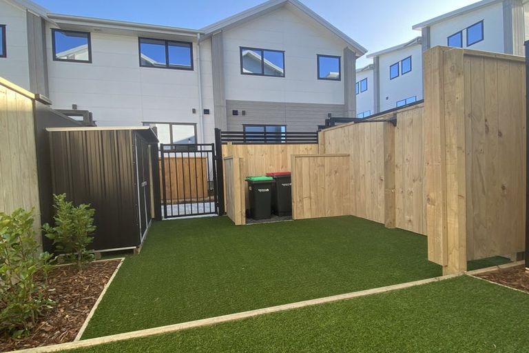 Photo of property in 2u1 Hood Street, Mount Victoria, Wellington, 6011
