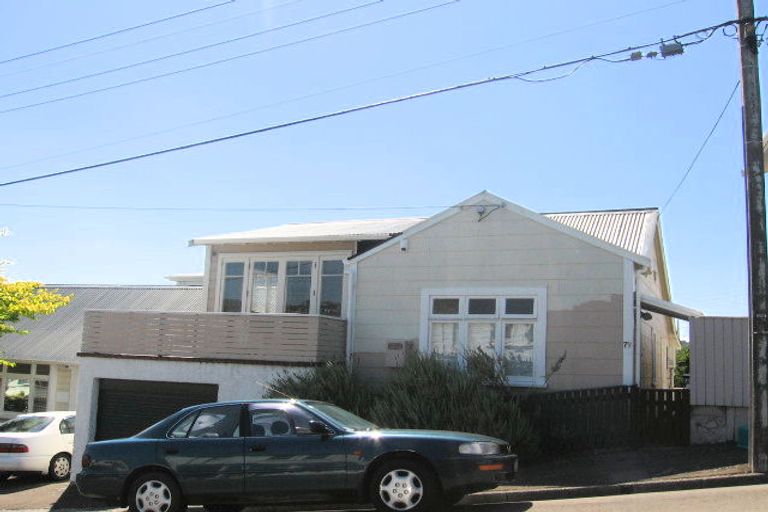 Photo of property in 74 Thompson Street, Mount Cook, Wellington, 6011