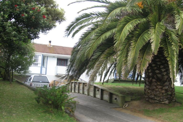 Photo of property in 27 Hicks Close, Whitby, Porirua, 5024