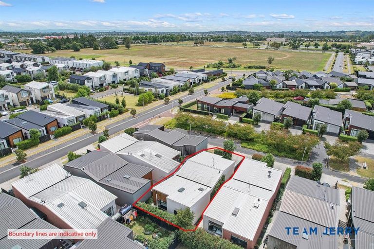Photo of property in 2 Gallantry Crescent, Papakura, 2110