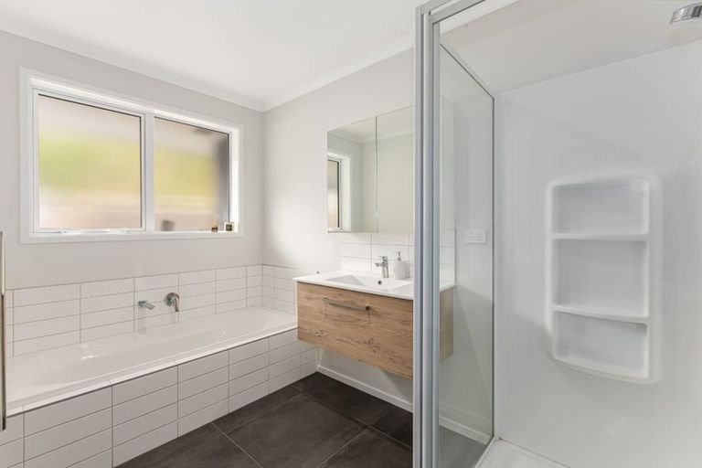 Photo of property in 44 Martingale Drive, Whitby, Porirua, 5024