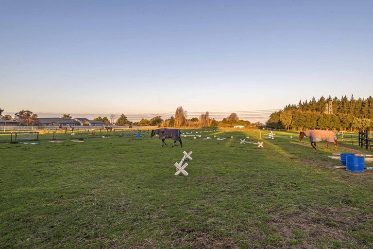 Photo of property in 43 Hawthornden Road, Avonhead, Christchurch, 8042