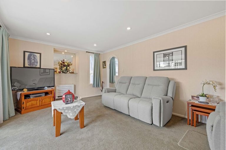 Photo of property in 38 Frensham Crescent, Woolston, Christchurch, 8062